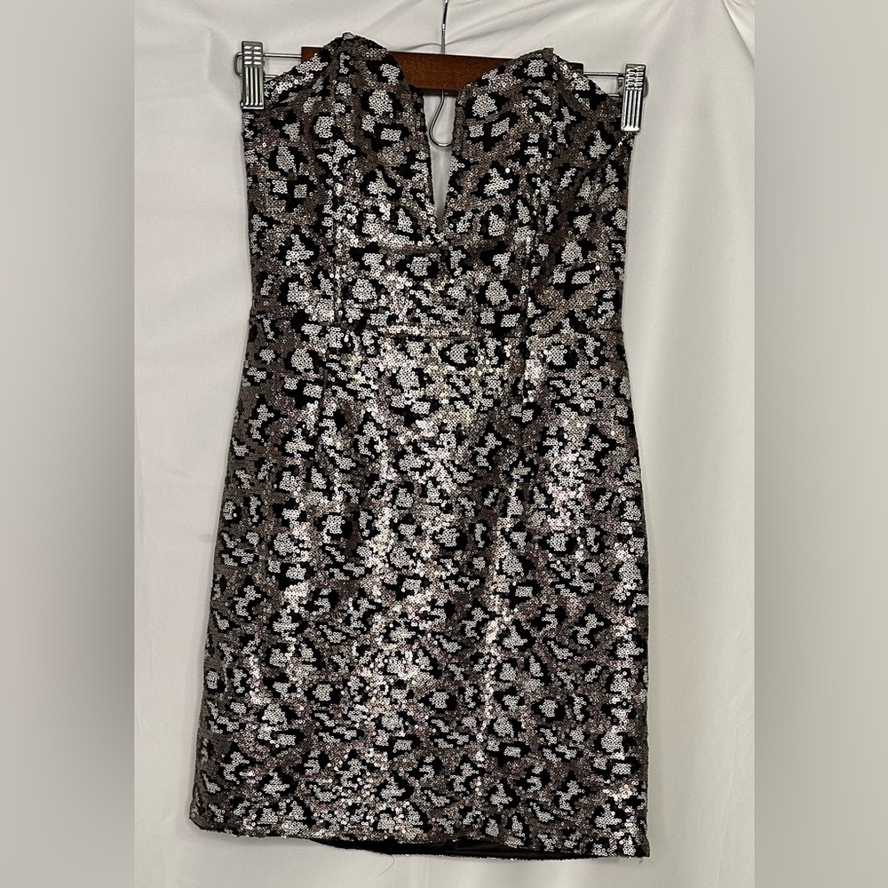 Forever 21 Black and Silver Leopard Sequin Mini Dress Glam 2000’s Party